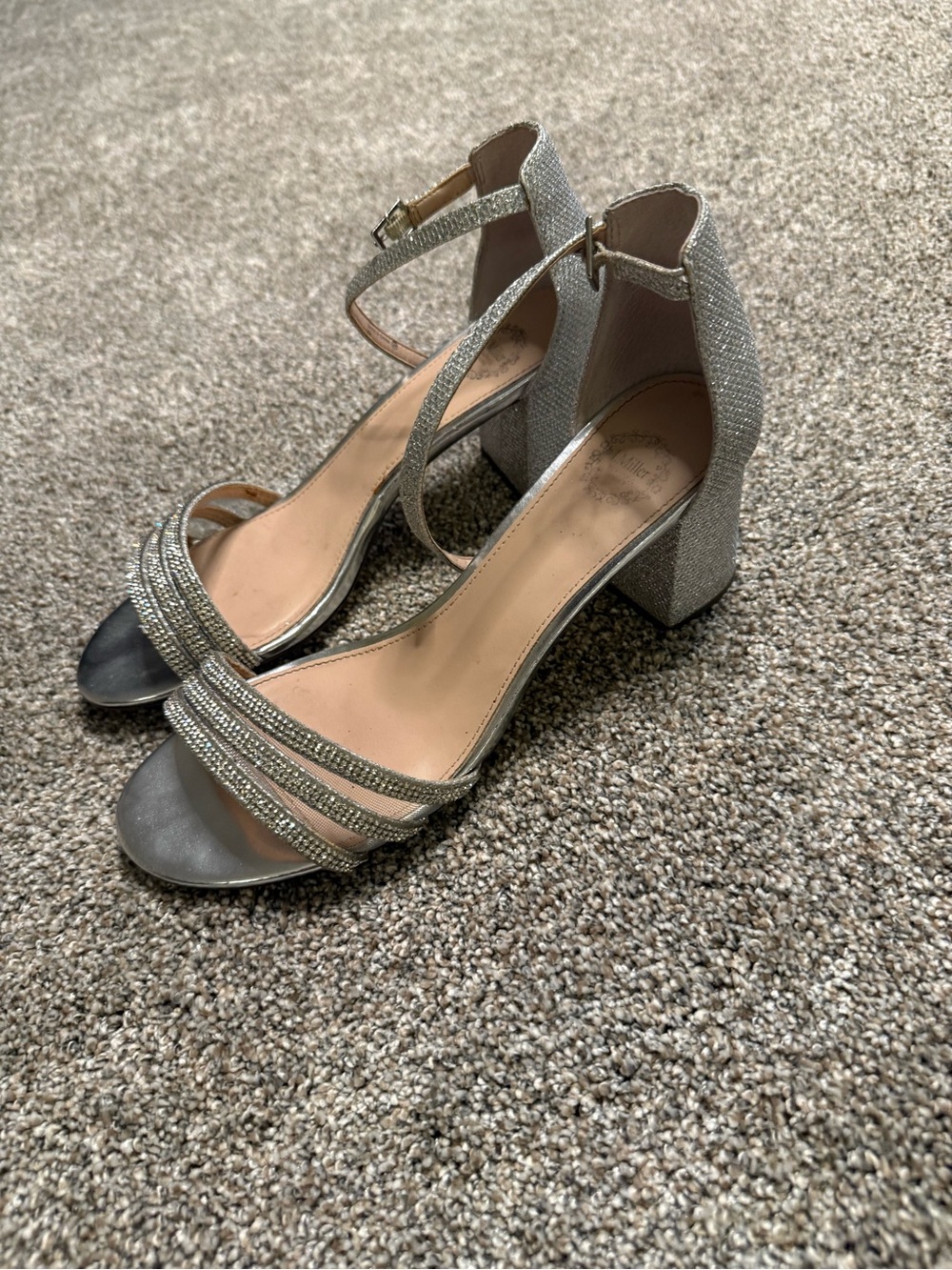I. Miller brand sz 8 - Sparkling Silver Block Heel w/ Ankle Strap - worn once